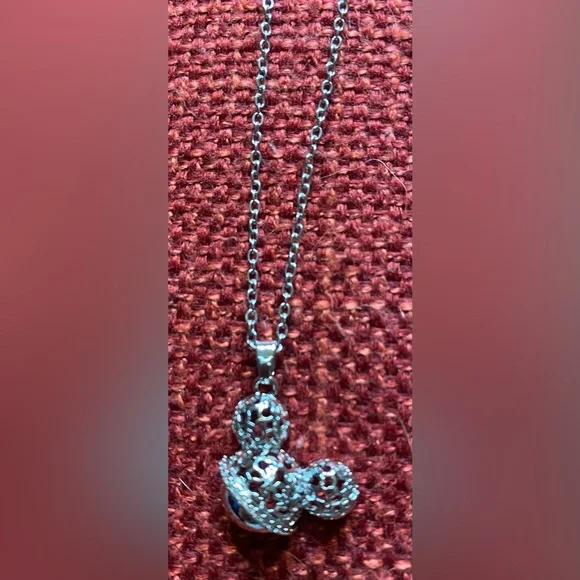 Elegant 925 Sterling Silver Mickey Pendant Necklace - Picture 3 of 5